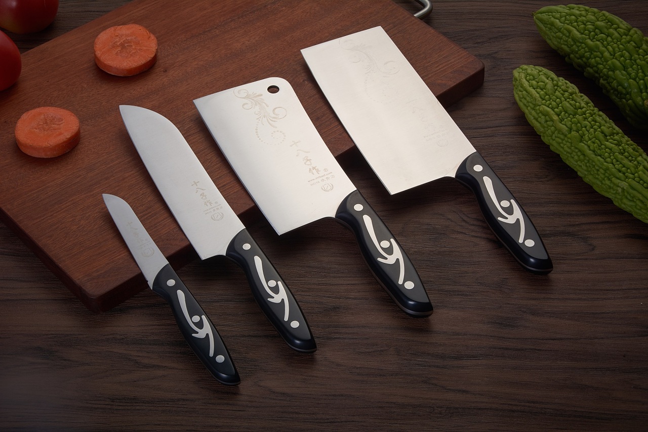 十八子作刀具 不锈钢高端切菜 厨师 水果 万用 刀_刘杨摄影设计-站酷ZCOOL