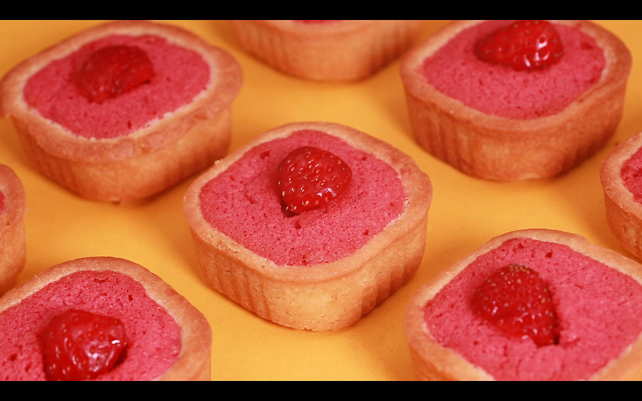 嘉华鲜花饼——草莓玫瑰塔