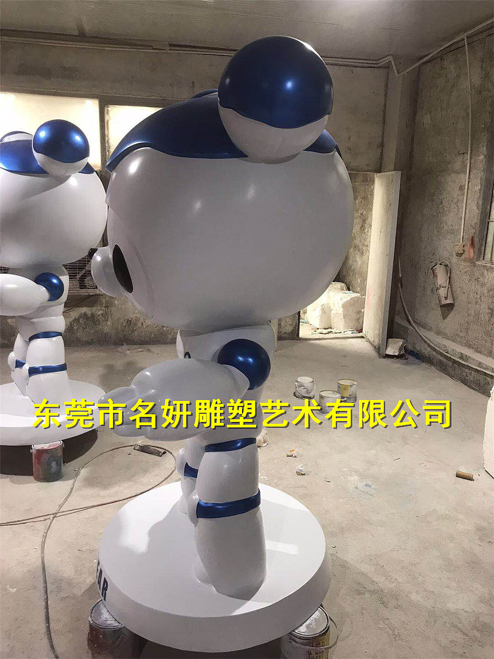 科技时代IP形象卡通玻璃钢吉祥物公仔雕塑艺术摆件