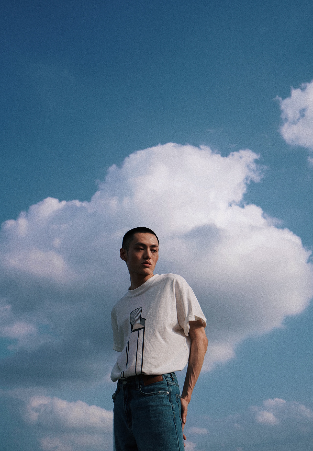 夏日的天空（图ZMjYwOTgzODg0） - 人像摄影 - 站酷设计师摄影师菲菲原创素材 - 站酷ZCOOL