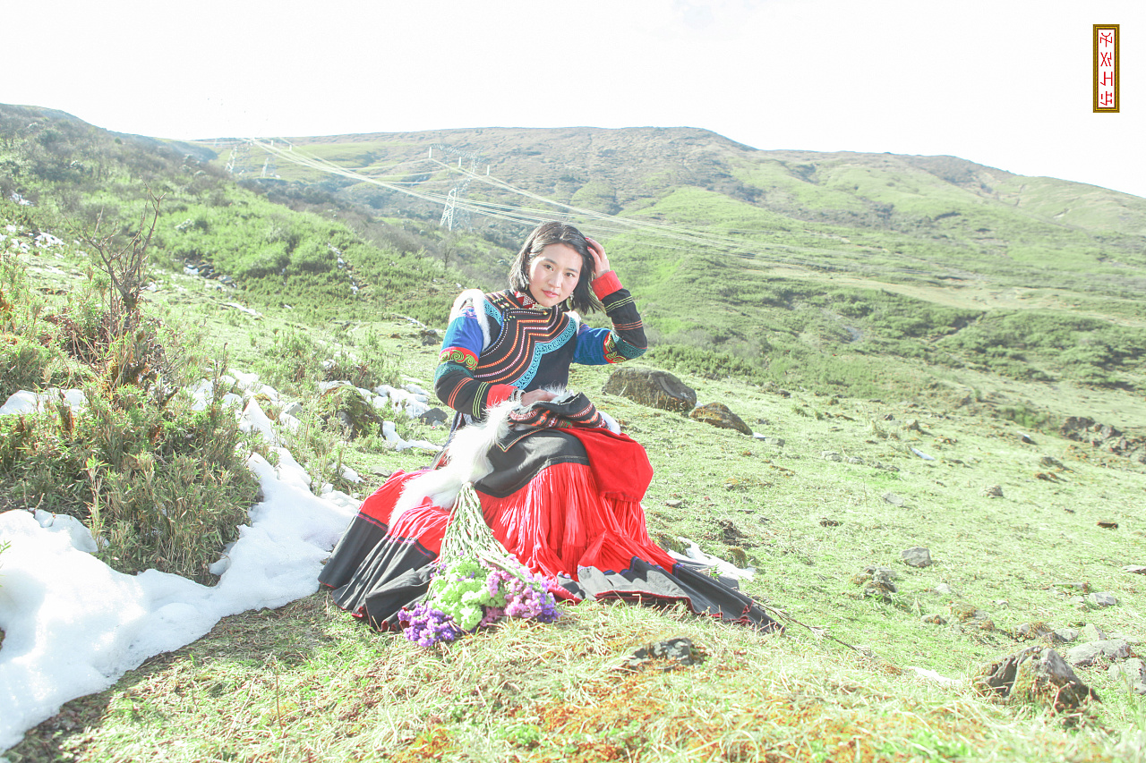 彝族美女 - 原创作品 - 站酷(zcool)