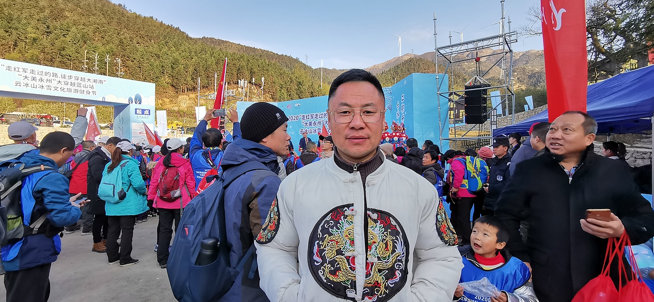 聚马凉石 公益事业 书法题字 云冰山剧照（图ZMTk0MzQ4NDgw） - 人文/纪实摄影 - 站酷设计师聚马凉石原创素材 - 站酷ZCOOL