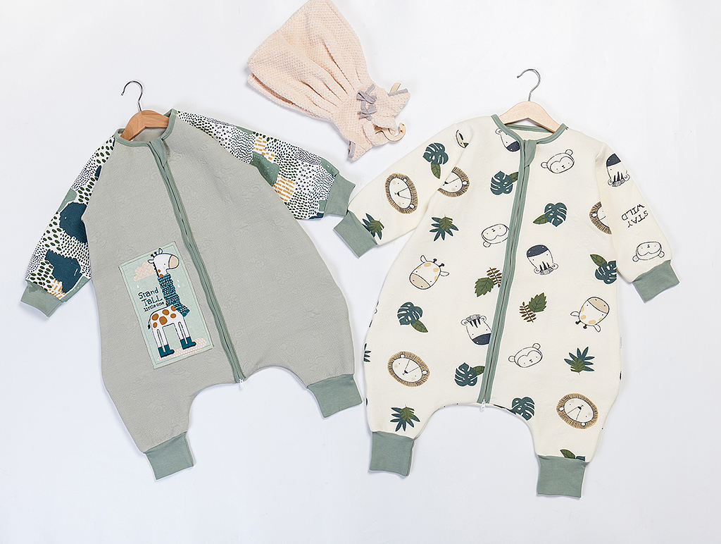 童装服饰摆拍淘宝静物拍摄（图ZMTQ5MTI2MDEy） - 产品摄影 - 站酷设计师芷君视觉原创素材 - 站酷ZCOOL