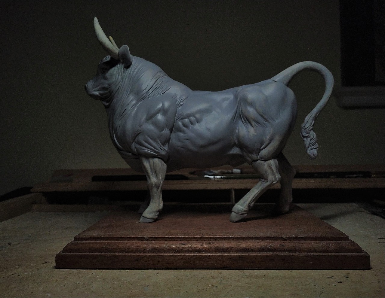 《金牛座》（图ZMjY0MzI2NjQ4） - 雕塑 - 站酷设计师wylar原创素材 - 站酷ZCOOL