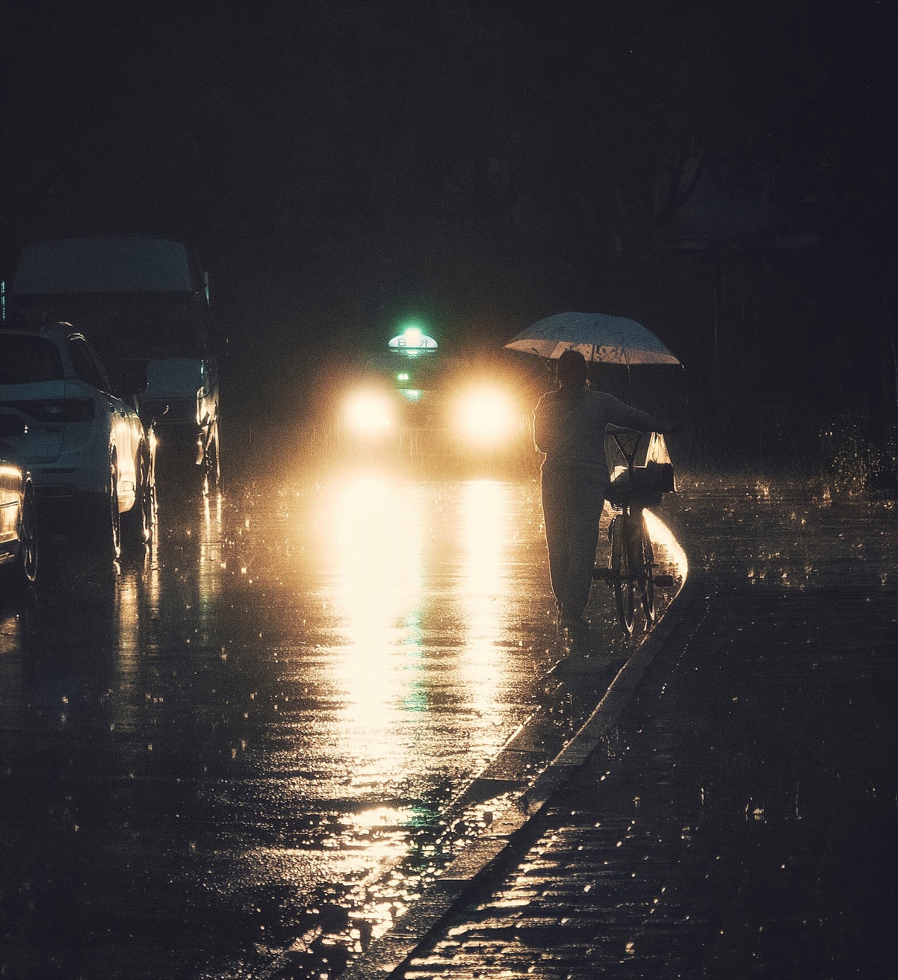 雨中扫街|摄影|人文/纪实|Stephen_Chen - 原创作品 - 站酷 (ZCOOL)