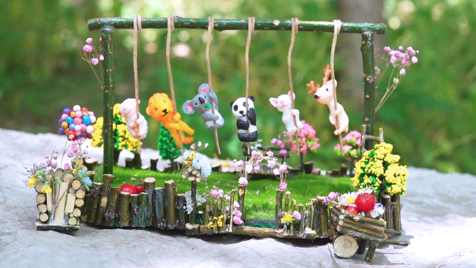 迷你小动物手办:可以放在桌面上的动物乐园