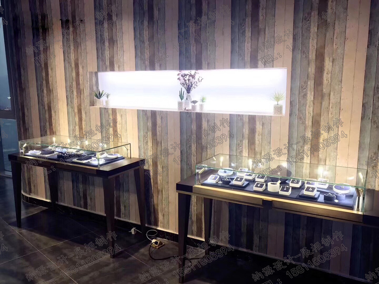 珠宝展柜定制--钻石柜