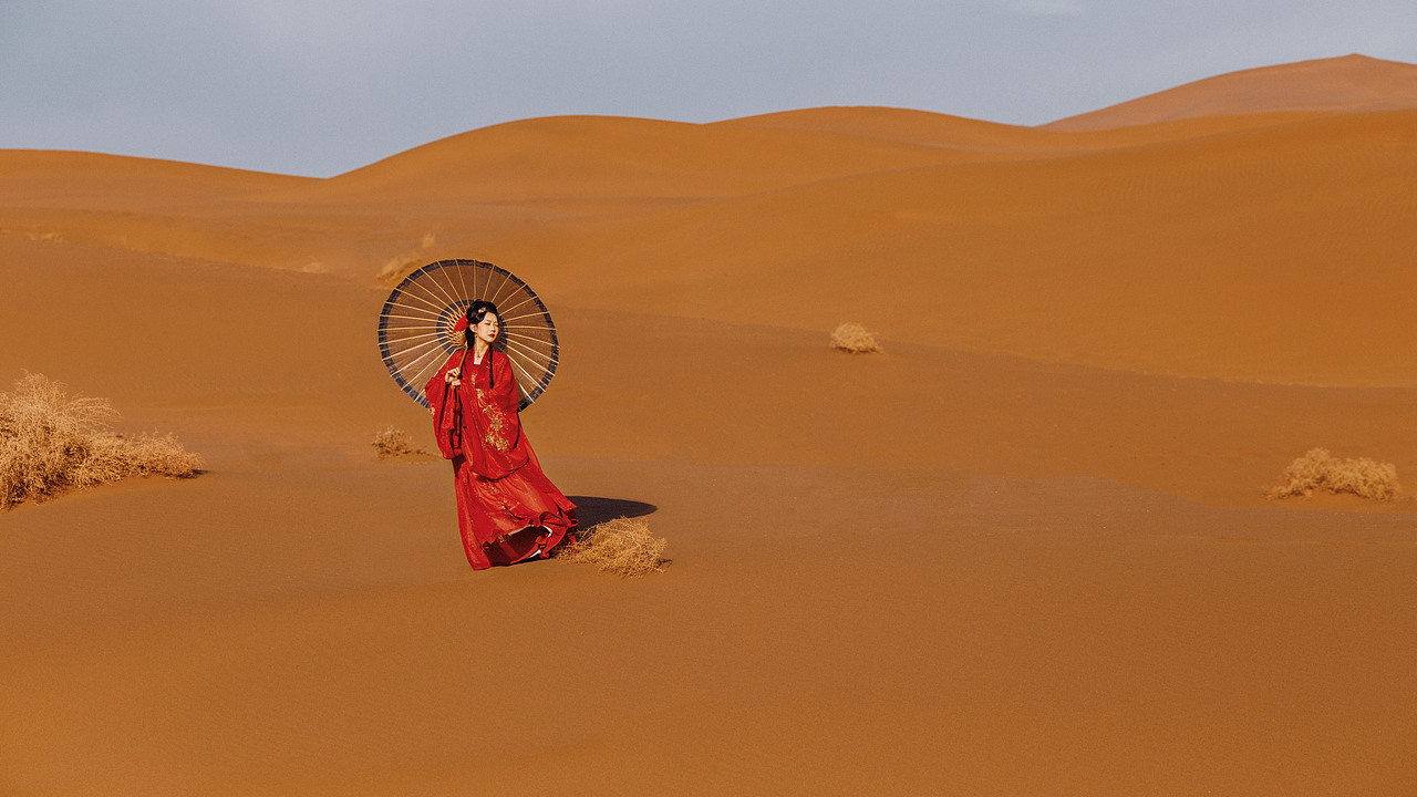 漠上行（图ZMTU1NDMwMDc2） - 人像摄影 - 站酷设计师若寒Rock原创素材 - 站酷ZCOOL