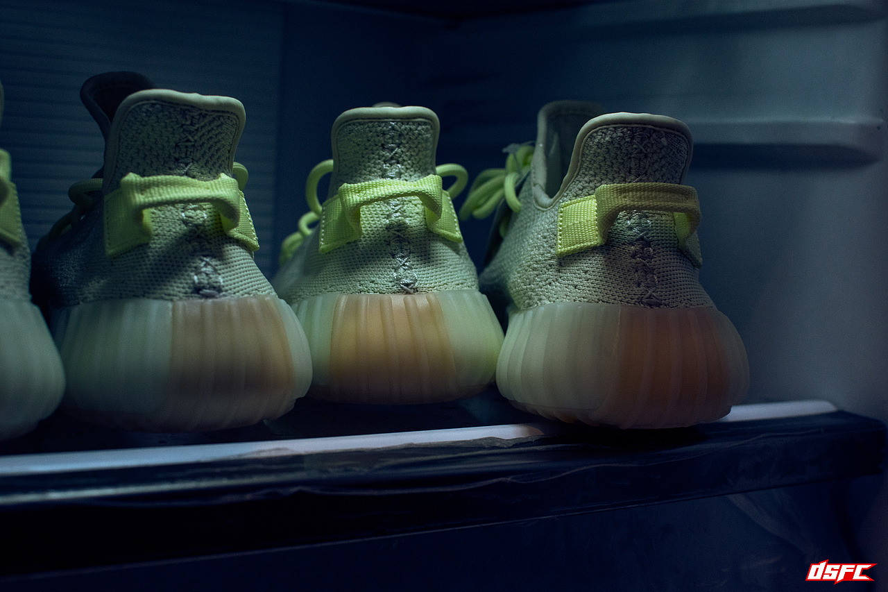 sneaker摄影-yeezy 350 v2 butter