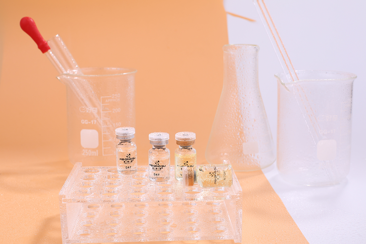 美卿愫精纯干细胞防护精华液套盒（图ZMTQwNjYxNzIw） - 包装 - 站酷设计师美卿愫原创素材 - 站酷ZCOOL