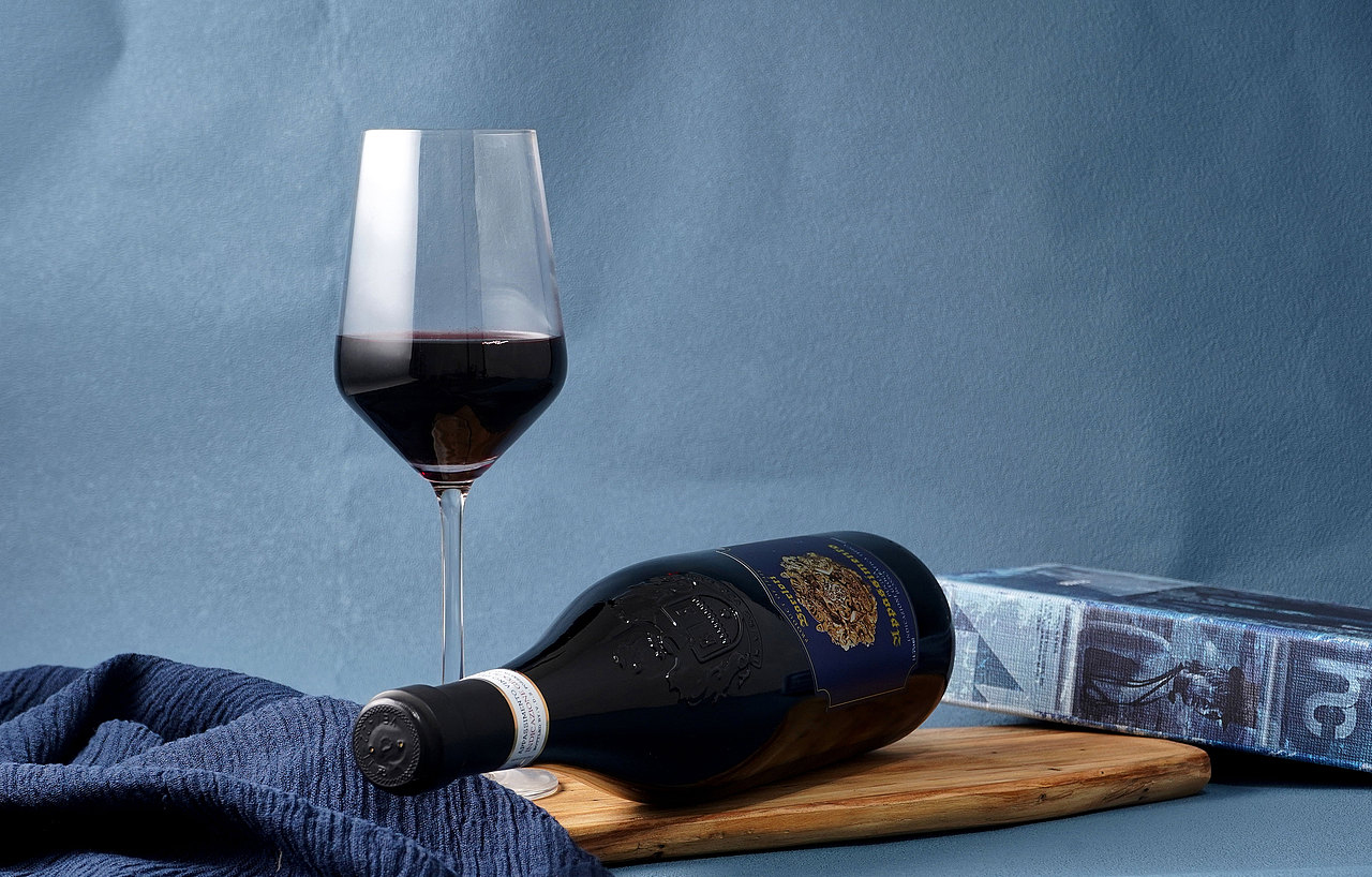 巴洛蒂x找玖创意 I 古典雕像酒标 演绎意式美学