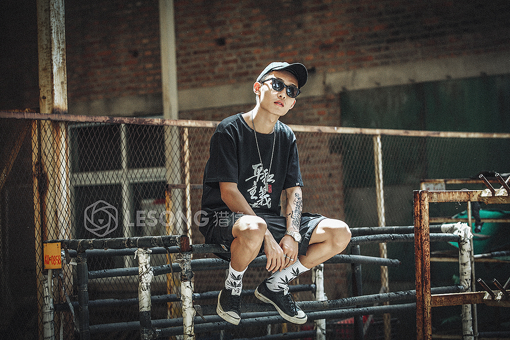 分享收藏济南服装拍摄 商业摄影 产品拍摄猫粮拍摄济南饰品拍摄济南