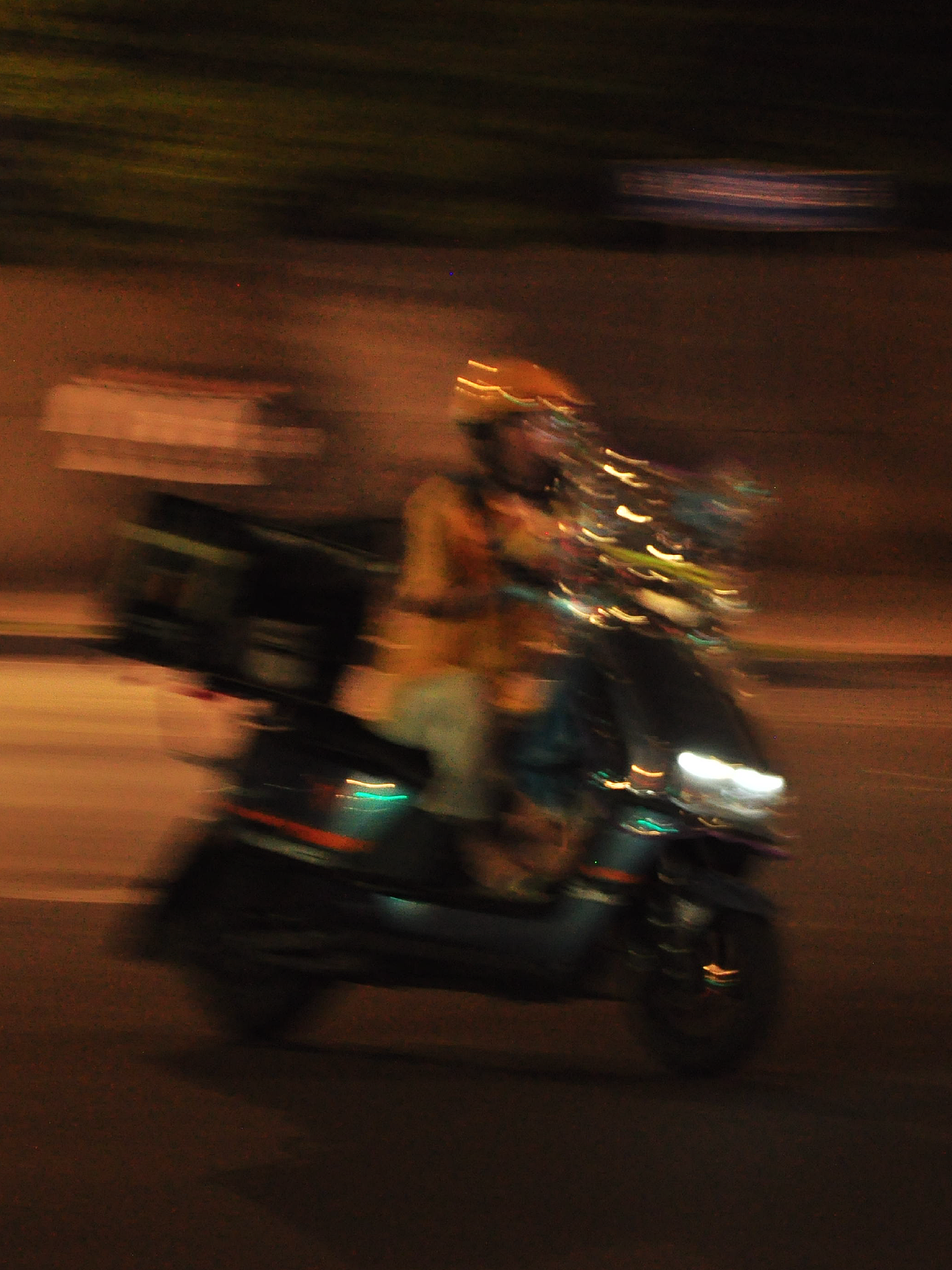 成都街头扫街（图ZMzY4OTM5MzI0） - 人文/纪实摄影 - 站酷设计师壹加壹设计原创素材 - 站酷ZCOOL