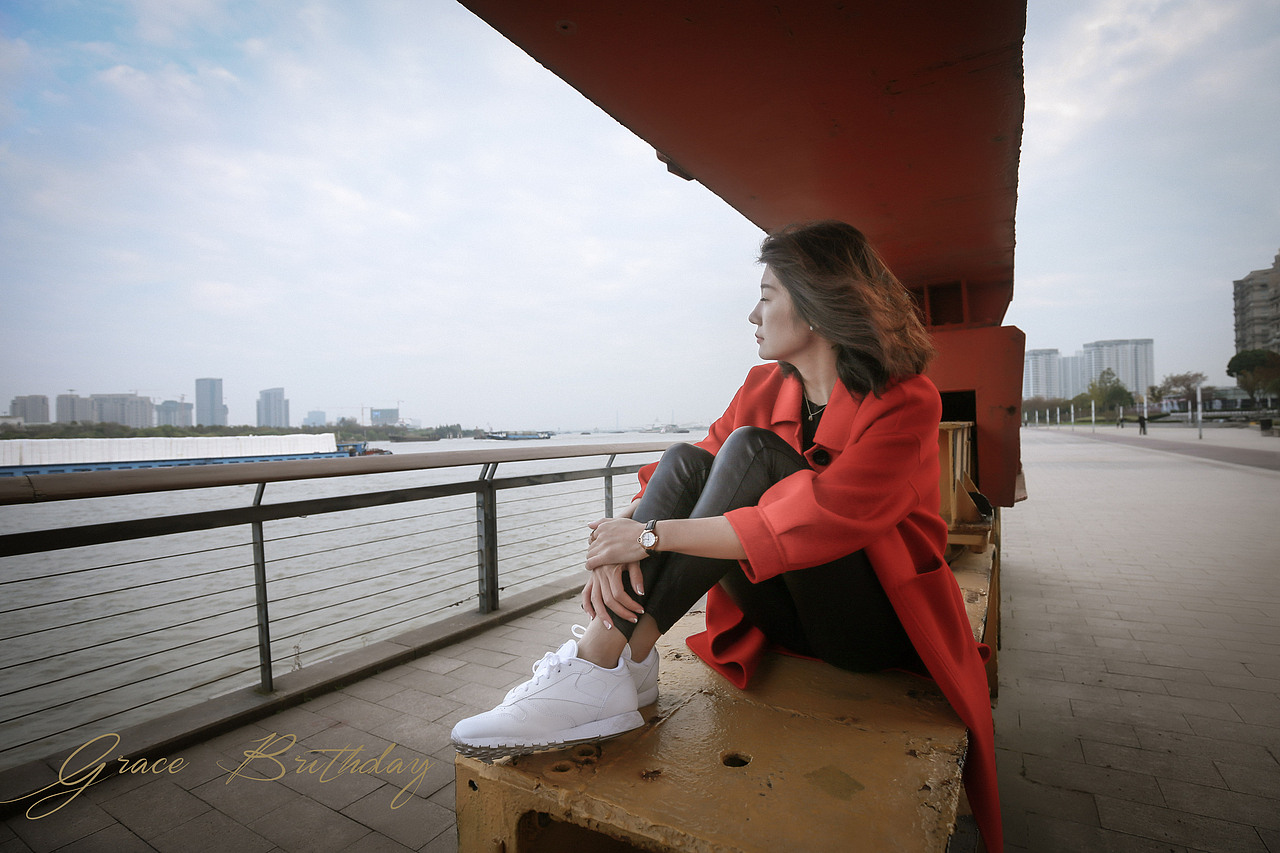 滨江街拍|摄影|人像摄影|vv大妞_原创作品-站酷zcool