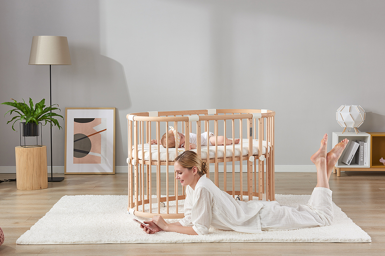 寰球妈妈婴儿床模特和产品拍摄（图ZMTg3NzMxMTcy） - 产品摄影 - 站酷设计师觅影文创原创素材 - 站酷ZCOOL