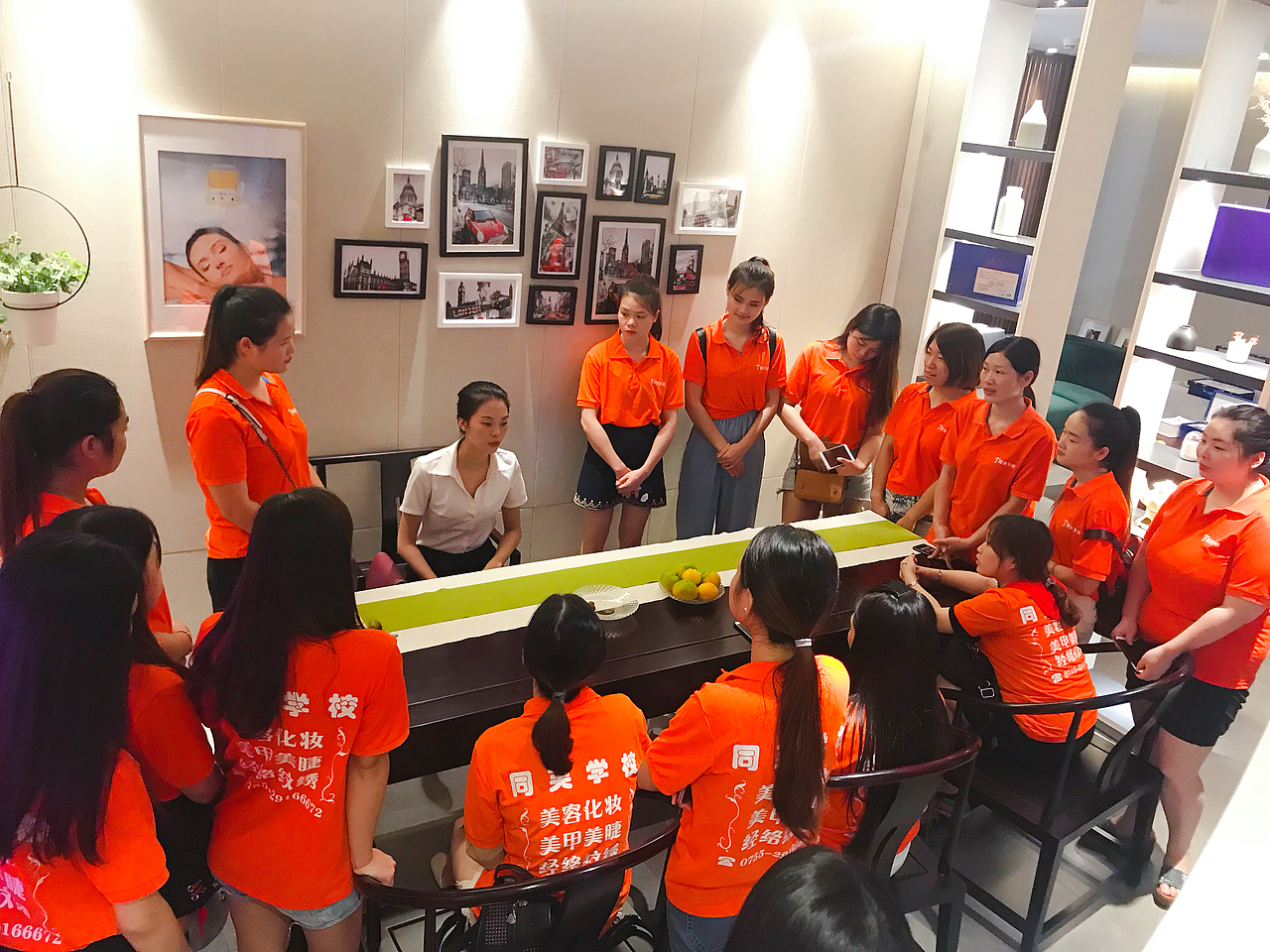 同芙集团-深圳同芙职业技术学院上课实拍