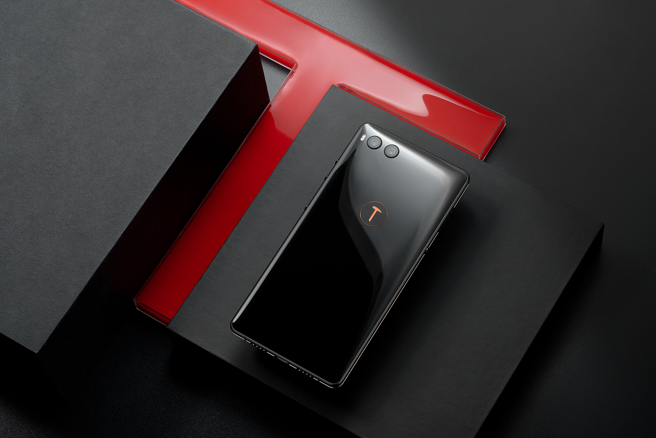 锤子科技次世代旗舰手机坚果r1碳黑色