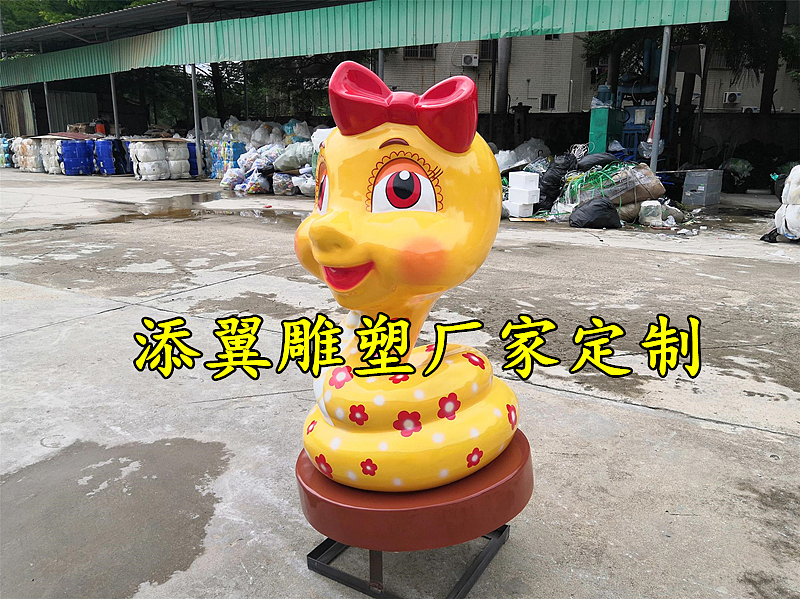 为什么都需要玻璃钢卡通动物公仔雕塑十二生肖兔子装饰