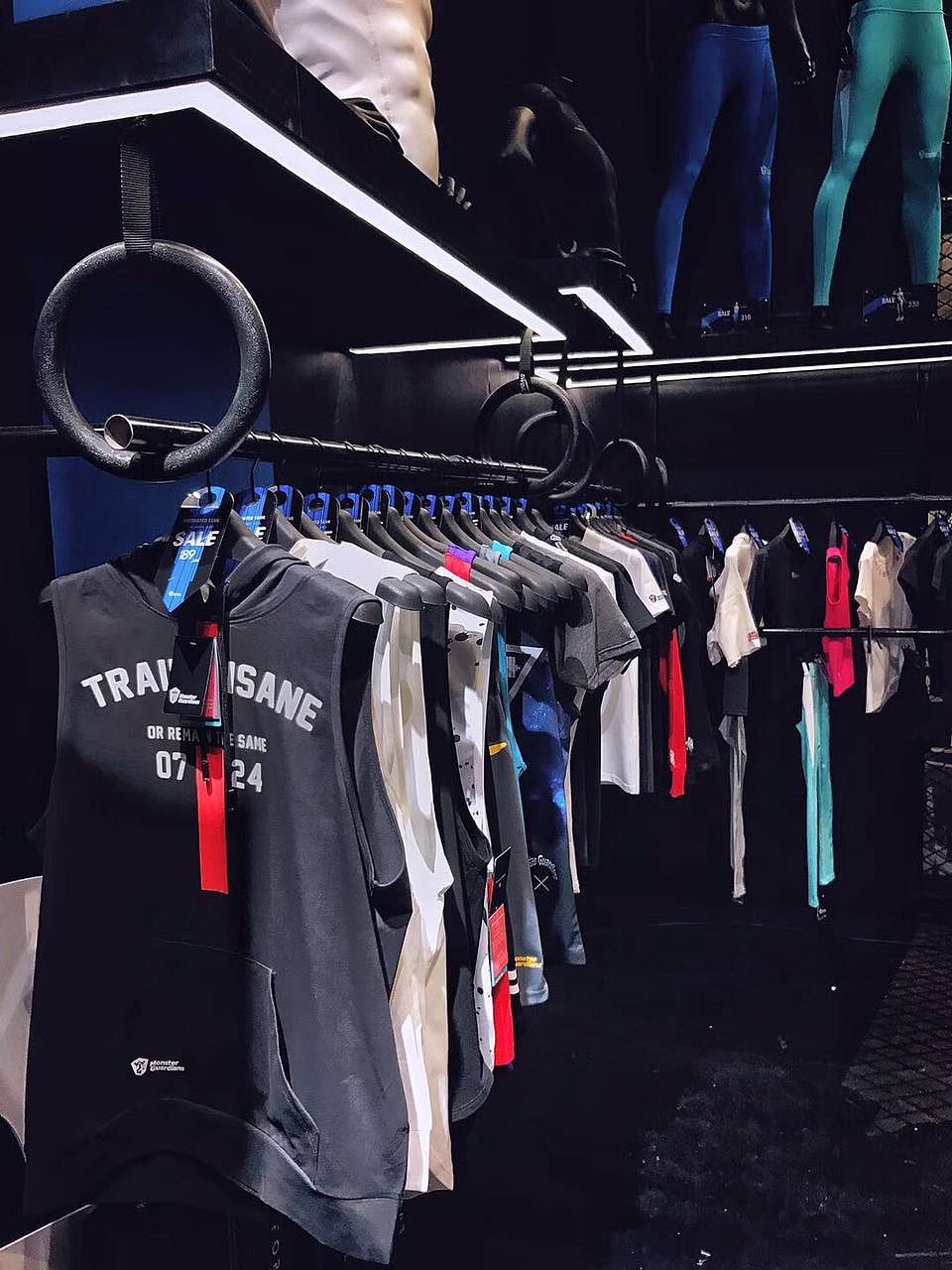 MONSTER GUARDIANS展台设计@FIBO上海健身展会（图ZOTEwNTcwNTY=） - 展陈设计 - 站酷设计师summer19920922原创素材 - 站酷ZCOOL