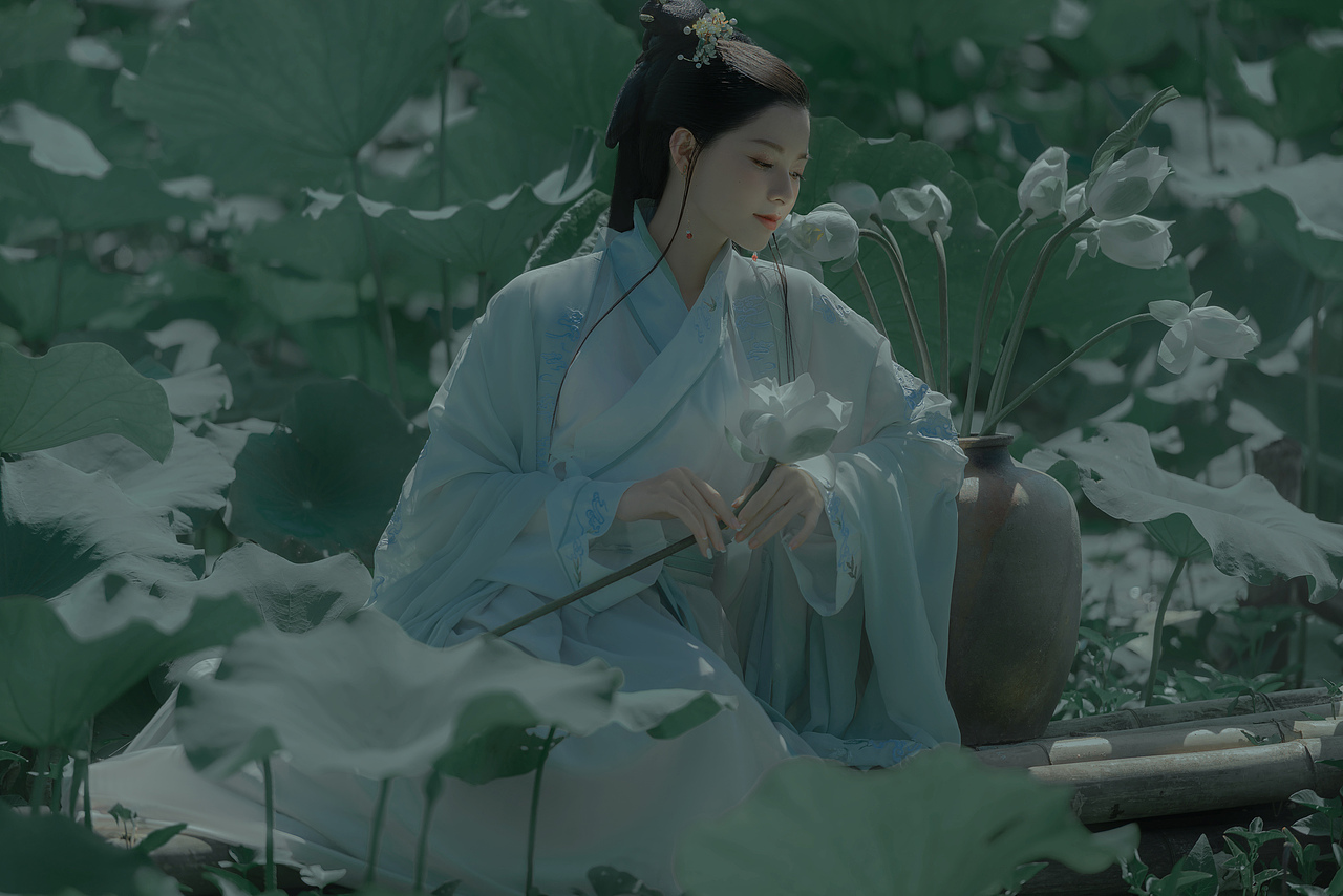 青莲居（图ZMjY1MjgzNzIw） - 人像摄影 - 站酷设计师只此山青原创素材 - 站酷ZCOOL