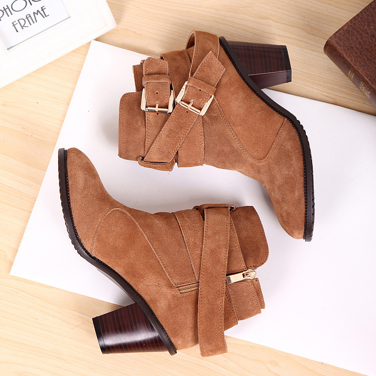 衣服摄影 模特摄影 产品拍摄 人物摄影 人物图库广州童装摄影淘宝摄影男装拍摄专业摄影设计 服装摄影（图ZMjE2MzU4NzI=） - 产品摄影 - 站酷设计师古斯广告原创素材 - 站酷ZCOOL