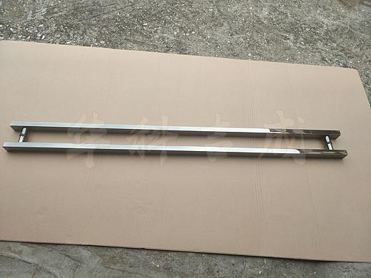 西宁酒店淋雨房玻璃门不锈钢黑金拉手制作正规生产厂家