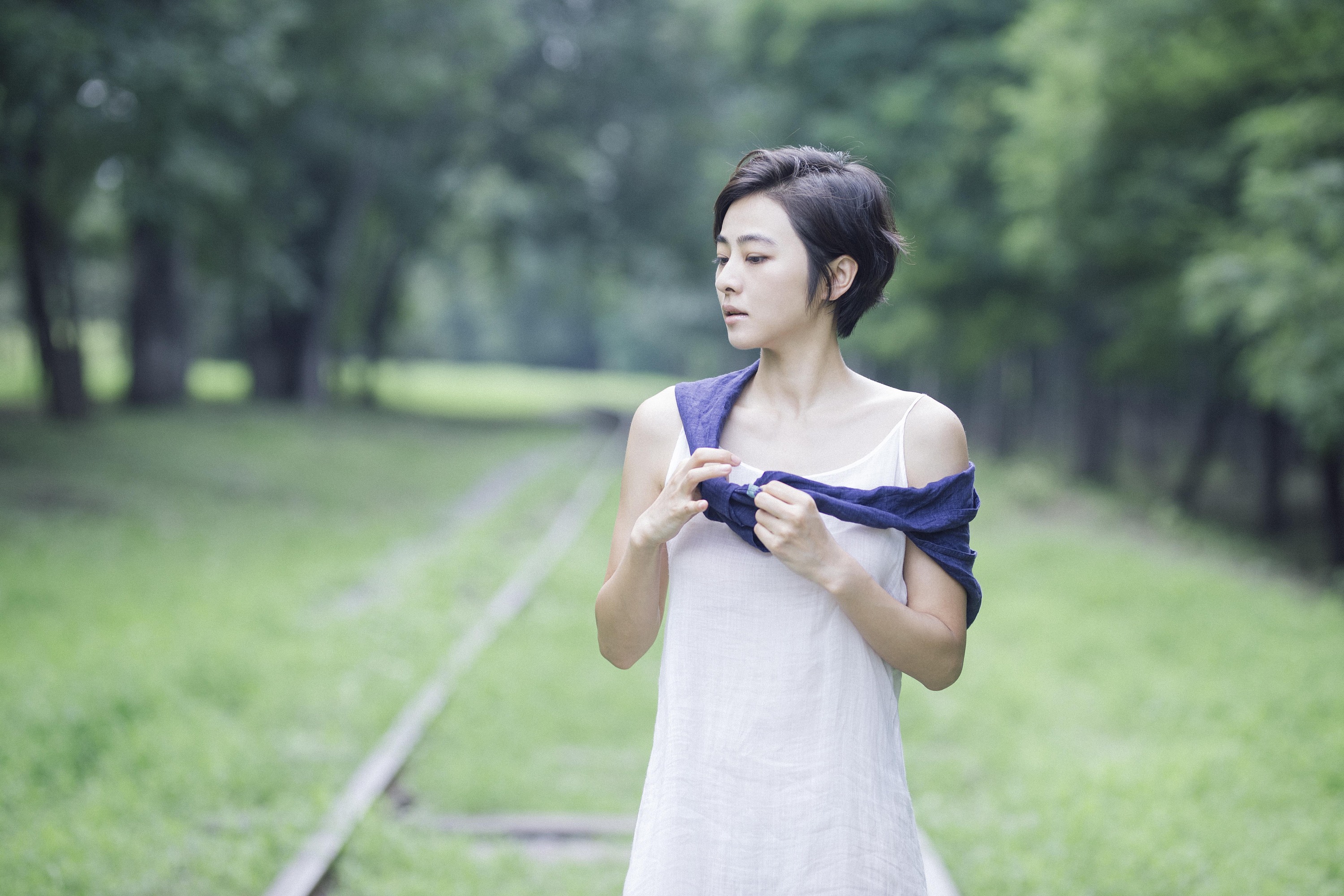 《多云转晴》 出镜:南吉