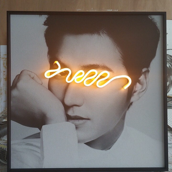 室内设计高端装饰画发光画李敏镐