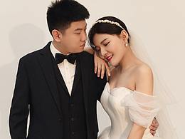 极简新疆乌鲁木齐婚纱照,一点复古一点文艺都是诗意!