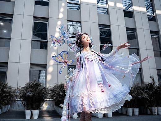 不见春七日 世上满樱花