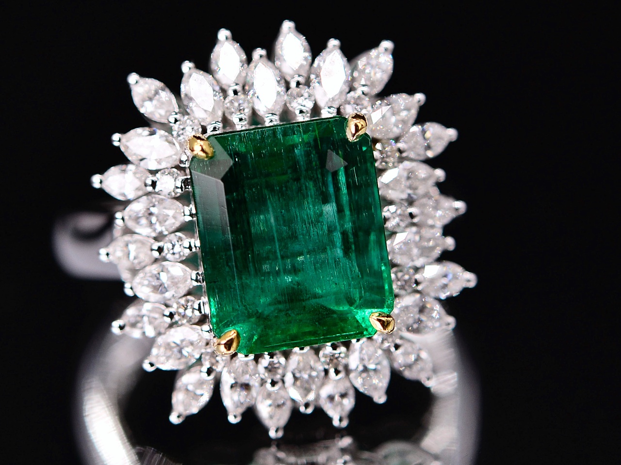 0.9ct 天然祖母绿戒指 18k金钻石镶嵌 高贵优雅 麦穗款 1.620g - 阿里资产