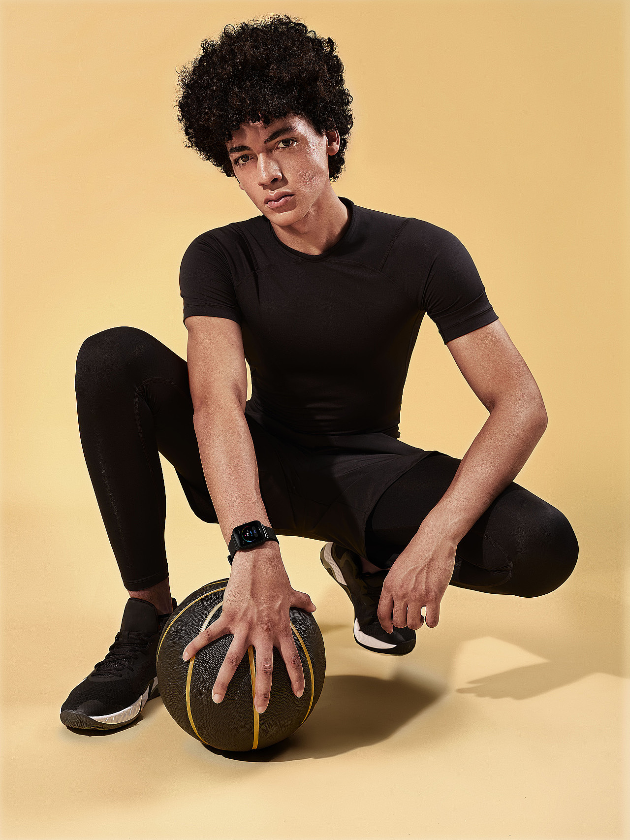 Amazfit Pop手表拍摄（图ZMjYxMzI4NjY0） - 时尚/艺术摄影 - 站酷设计师美指JaneWong原创素材 - 站酷ZCOOL