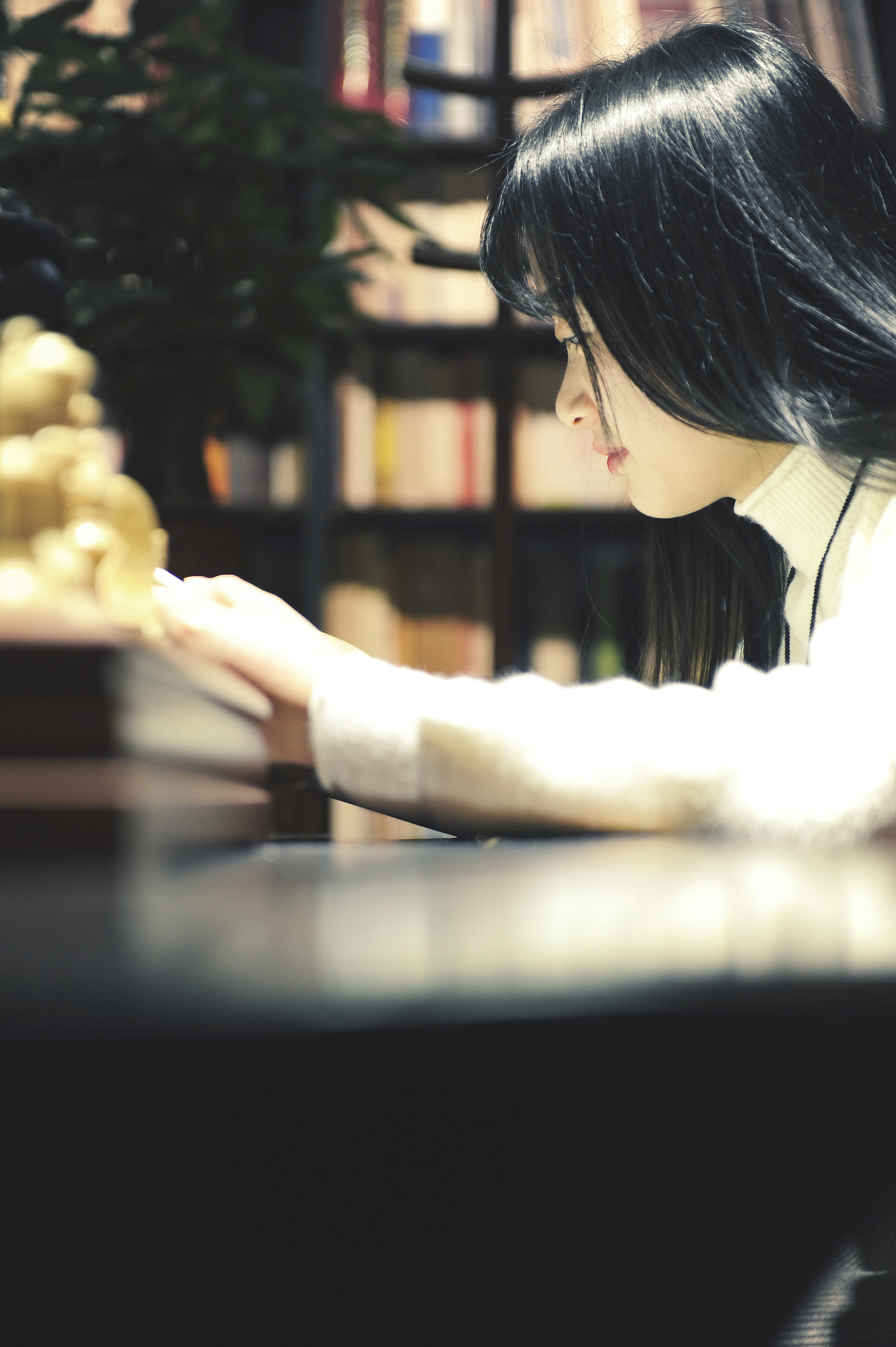 如果世界上曾经有那个人出现过,其他人都会变成将就。他说,我不愿意将就。