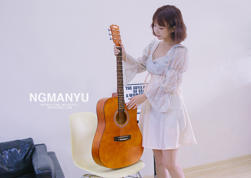 圣诞吉他人像摄影（图ZMjkyMDgzMjI0） - 人像摄影 - 站酷设计师rockbank原创素材 - 站酷ZCOOL