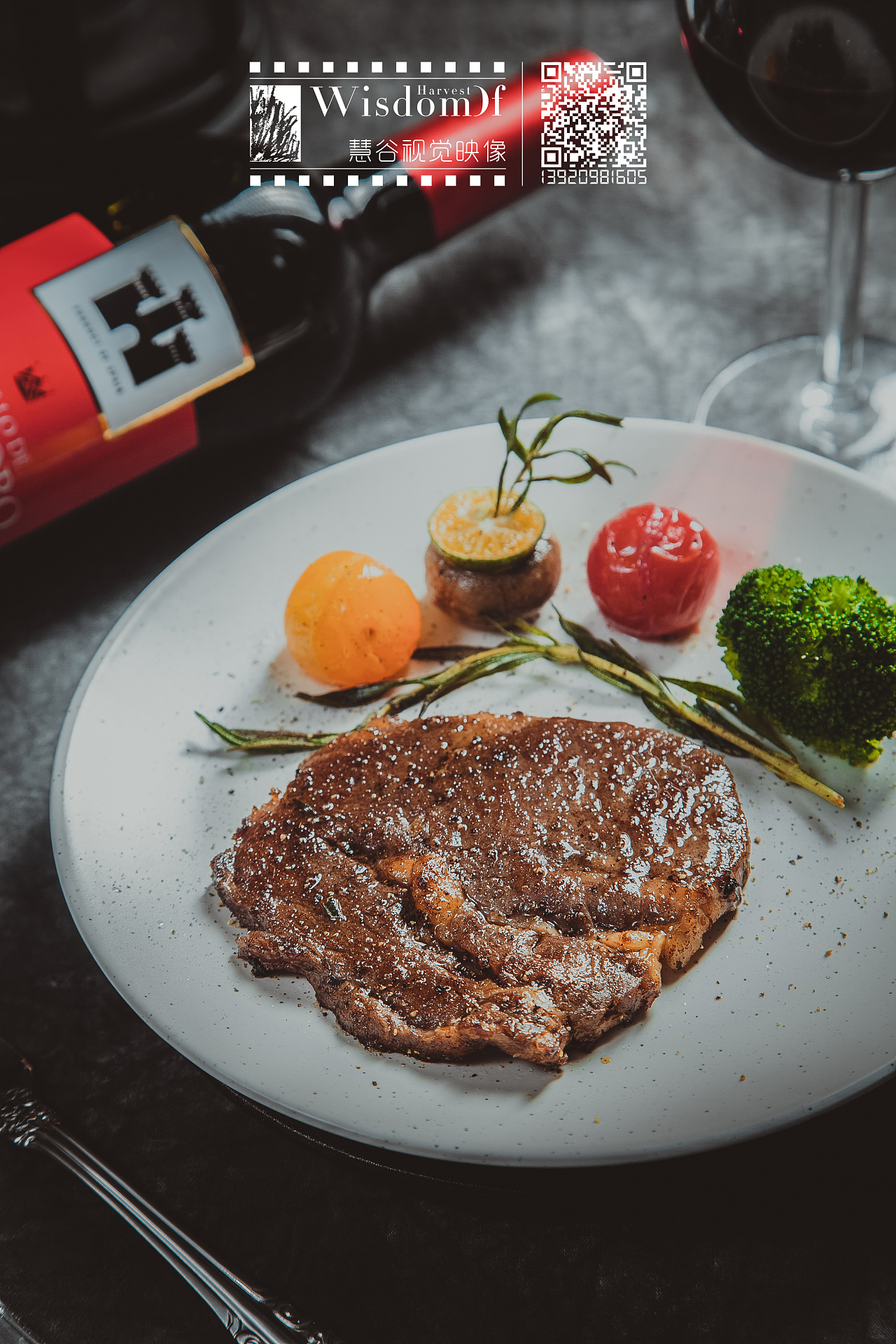 红酒配牛排