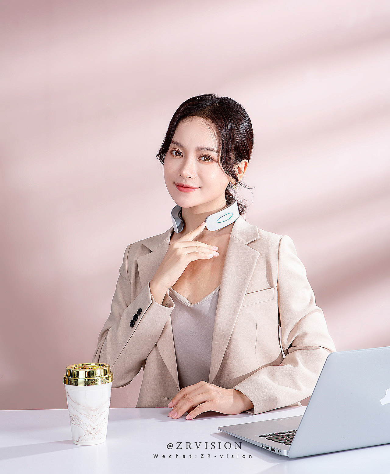 颈椎按摩器颈部按摩仪多功能脖子电动按摩理疗热敷神器