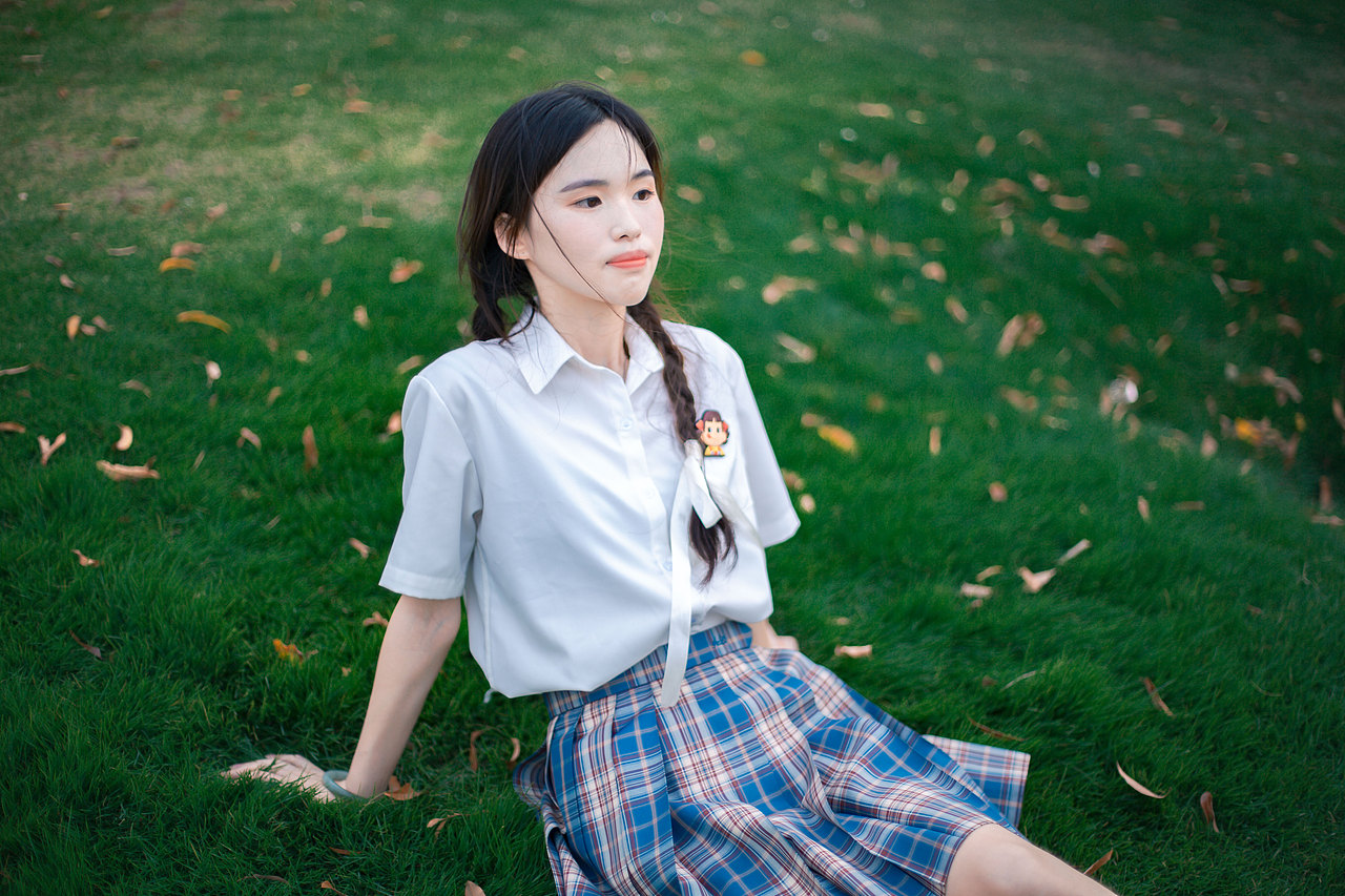 人像摄影 小清新 写真公园草地 JK人像（图ZMjYzOTc3NjYw） - 人像摄影 - 站酷设计师没欸原创素材 - 站酷ZCOOL
