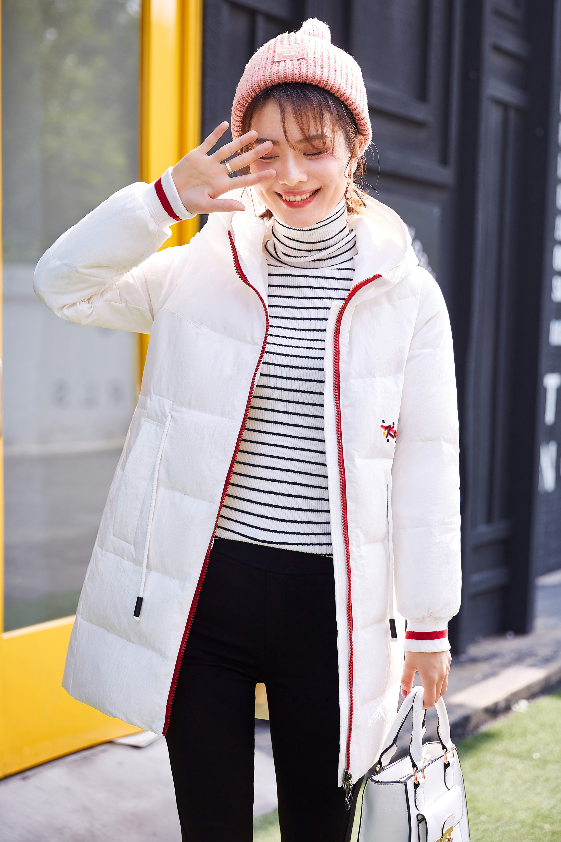 mo2摩图模特电商女装羽绒服模特外景拍摄