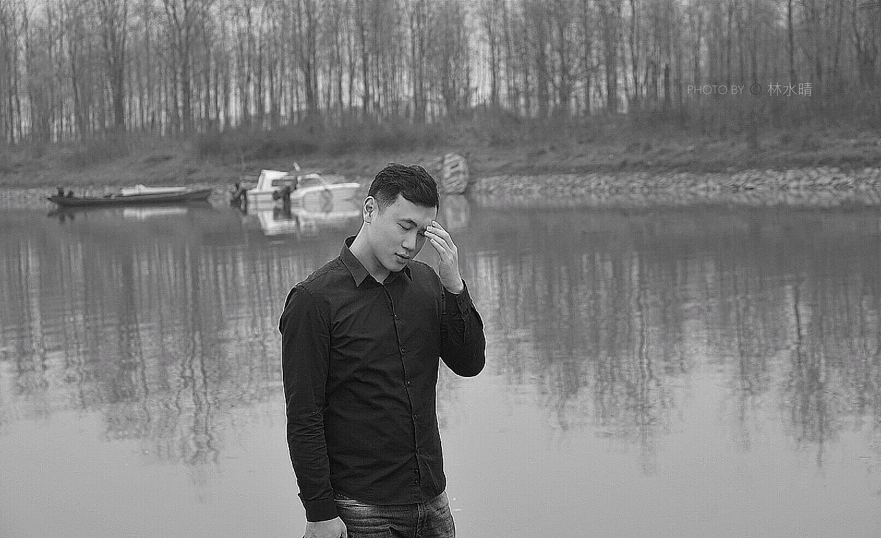 背对城市抽根烟 | 第一次拍男生人像