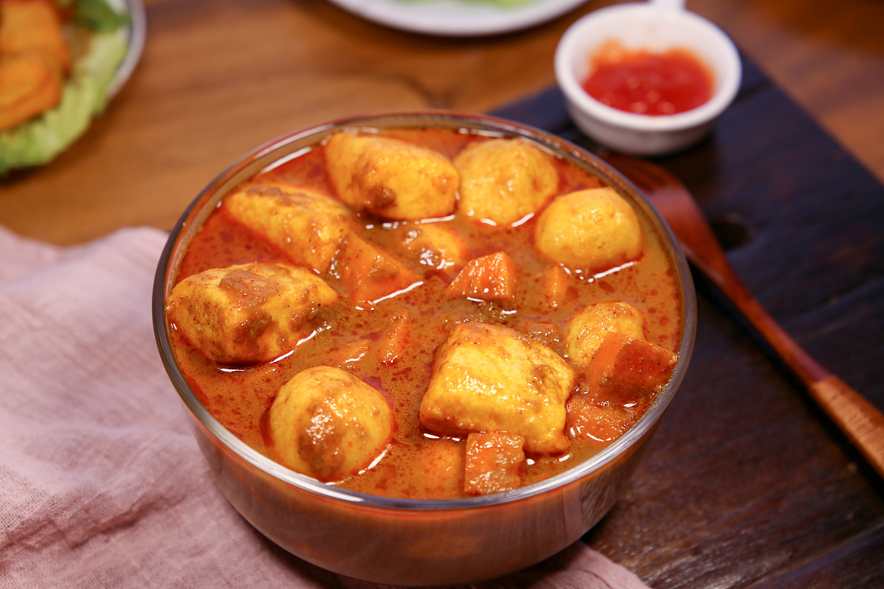 咖喱鱼蛋鱼腐