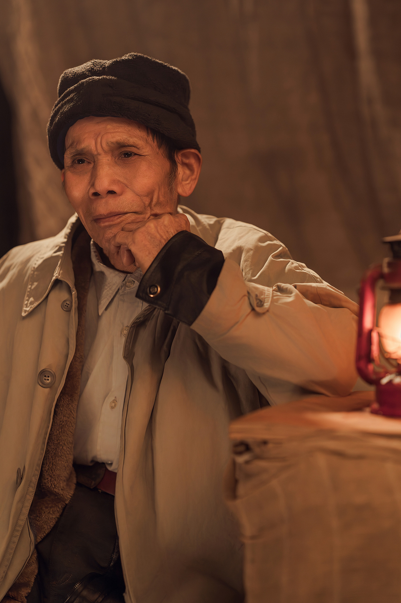 我們的父輩，無(wú)聲的吶喊（圖ZMzYxNzA5NDQ0） - 人像攝影 - 站酷設(shè)計(jì)師夏萱荷香原創(chuàng)素材 - 站酷ZCOOL