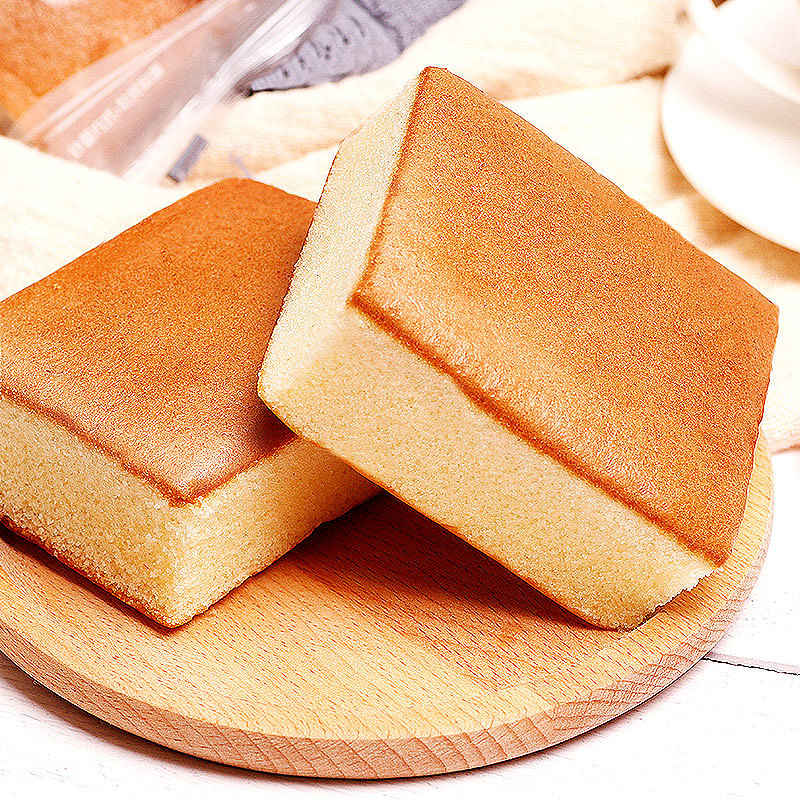 一组纯蛋糕的照片