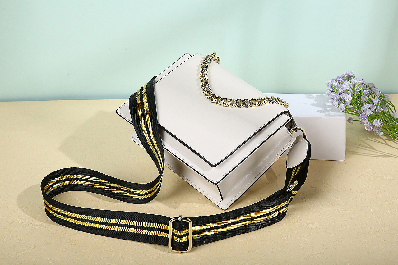 产品拍摄 场景图拍摄 静物拍摄 女包拍摄（图ZMTU1OTAzMTY4） - 产品摄影 - 站酷设计师Peyre原创素材 - 站酷ZCOOL