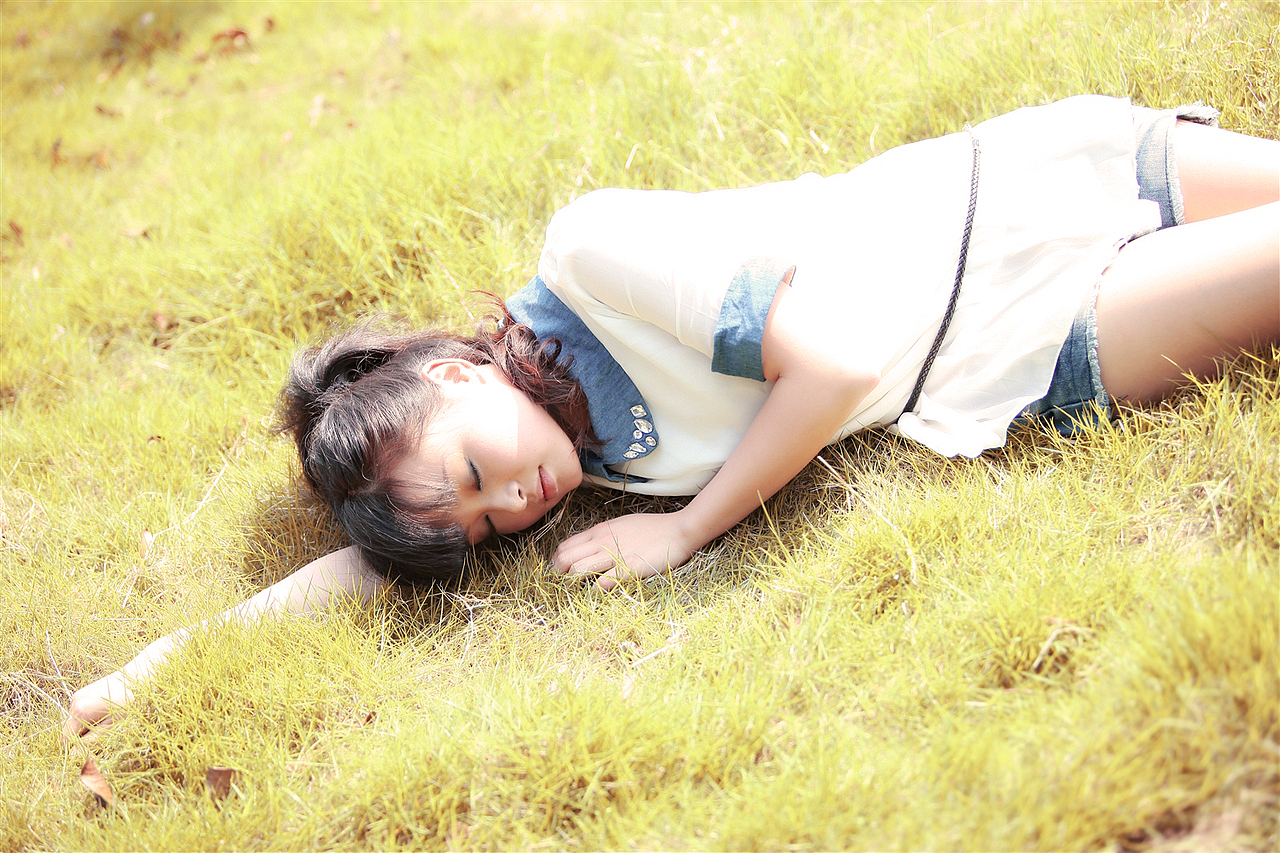 春夏之午后（圖ZMTQ2NzkxNTI=） - 人像攝影 - 站酷設(shè)計師tao972429771原創(chuàng)素材 - 站酷ZCOOL