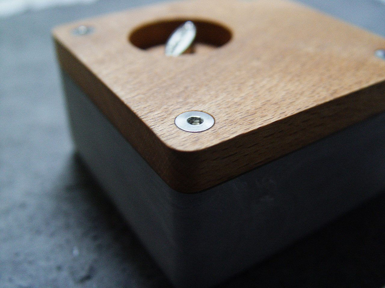 混凝土榉木八音盒（图ZMzgyMjcxMzI=） - 生活用品 - 站酷设计师凝石设计原创素材 - 站酷ZCOOL