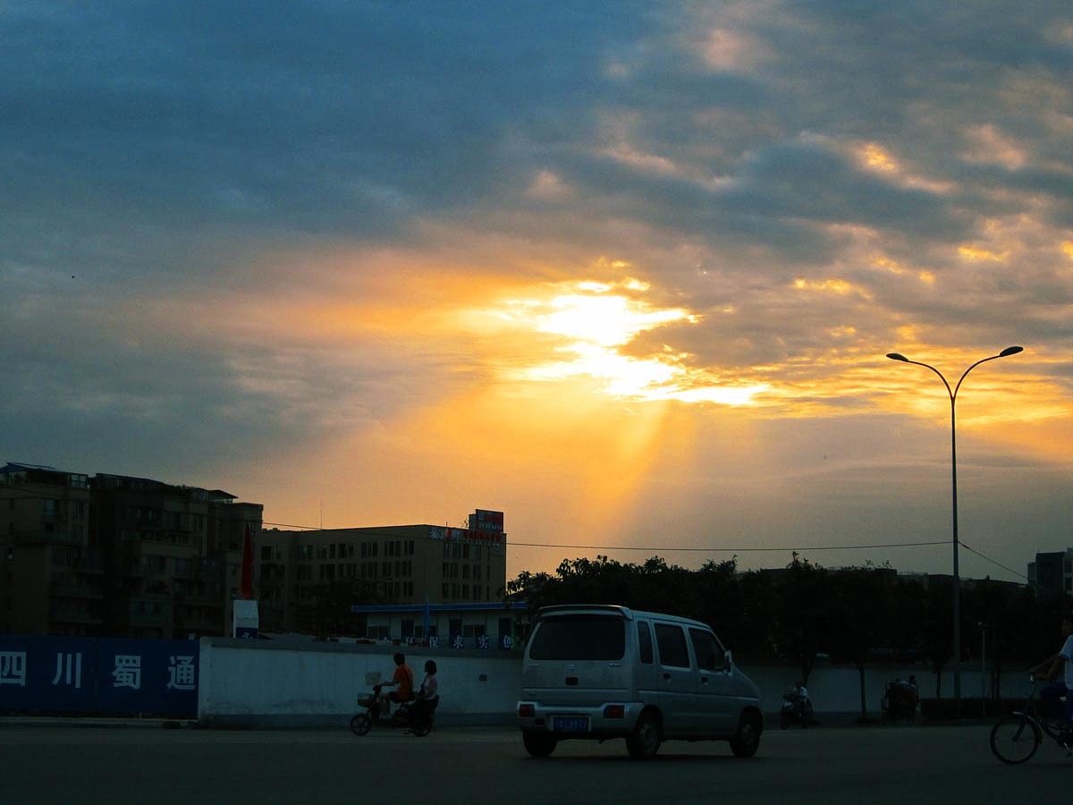 下班回家拍的东西~傻瓜相机+业余技术,高手路过多指教~