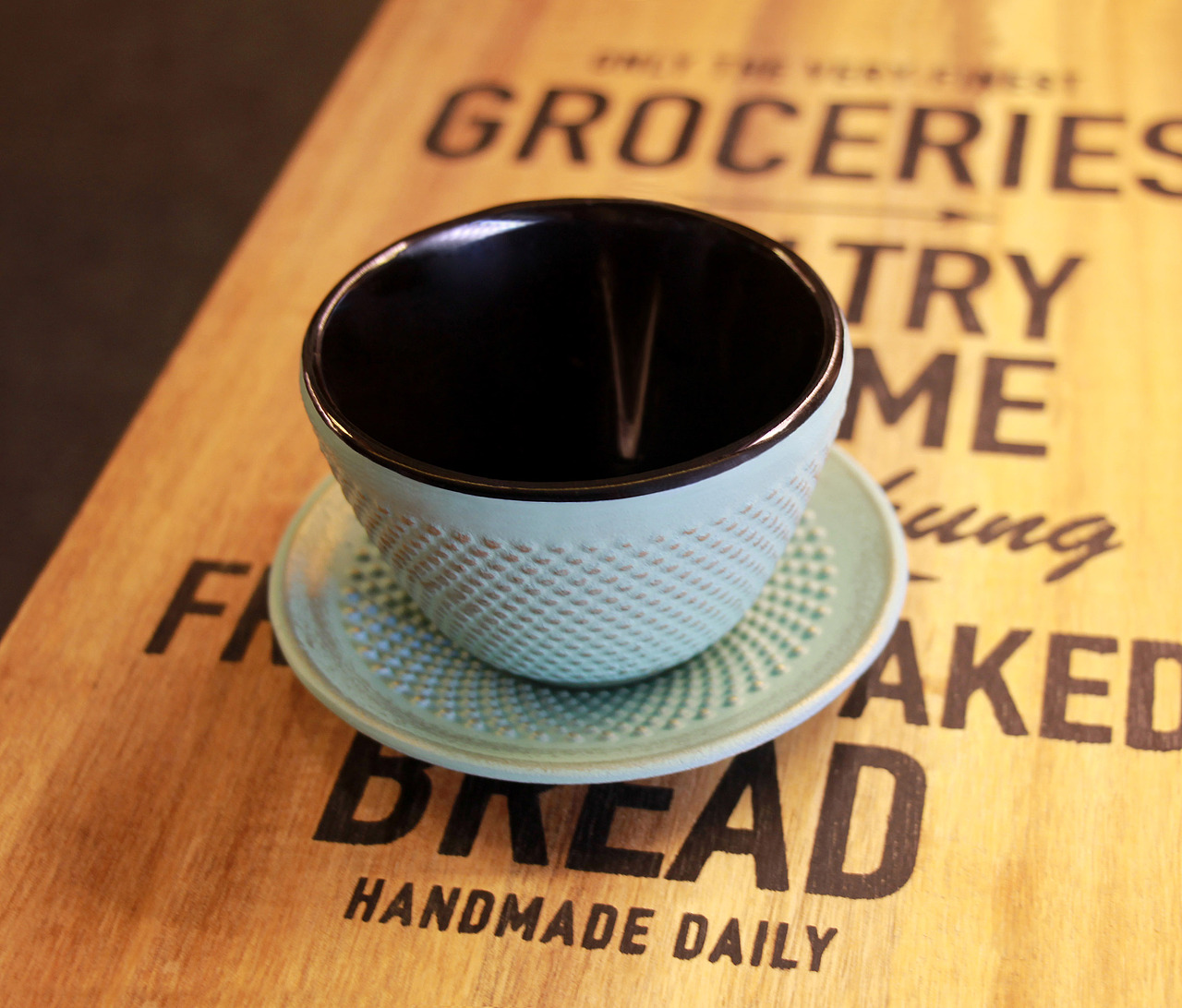 铸铁壶（图ZMTQ0MDUzNjg4） - 产品摄影 - 站酷设计师青年视觉设计原创素材 - 站酷ZCOOL