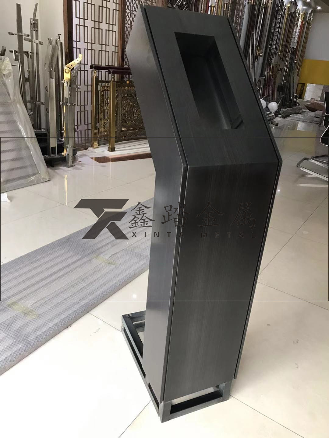 小区不锈钢门禁对讲机立柱、人脸识别机座楼盘巨大卖点