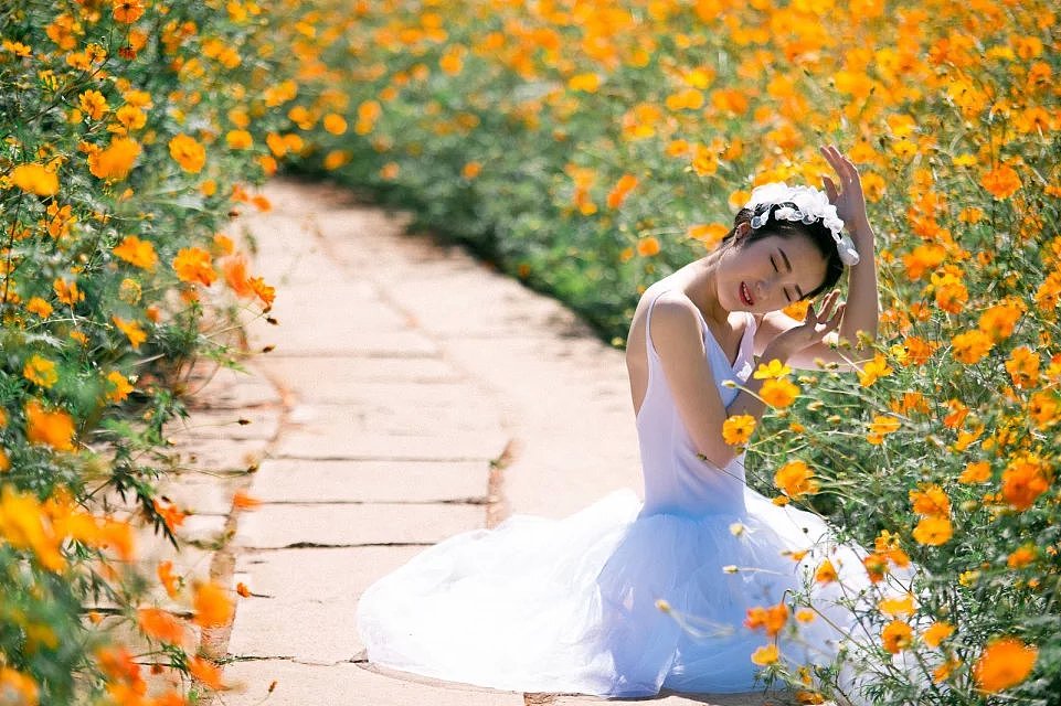 我不止一次来到这里,只是想记住你残留的气息。