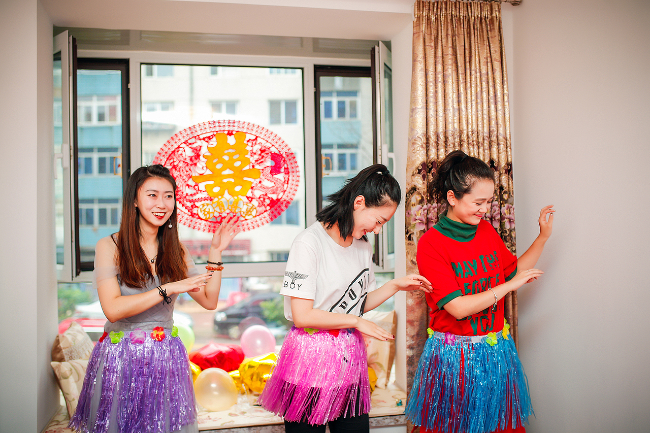 拜托了婚趴馆作品-萤火虫的羽毛